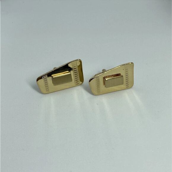 Vintage Gold Tone Rectangle Cufflinks Mens Classic Deco Engraved Design Swank - Picture 1 of 12